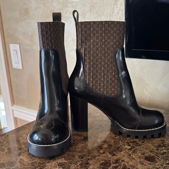 Louis Vuitton Black and Brown Ankle Boots - Picture 2 of 4